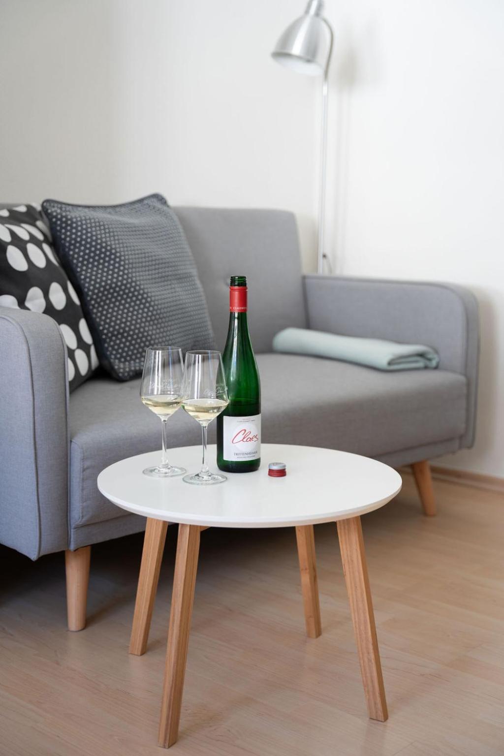 Claes Weinquartier - Appartements & Wein By Niko Schmitt Trittenheim Exterior photo